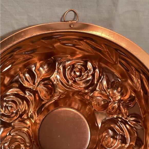 Copper Floral Wall Hanging Dessert Cake Mold 1963 AHG Made in Hong Kong 5 Cups - Picture 8 of 11